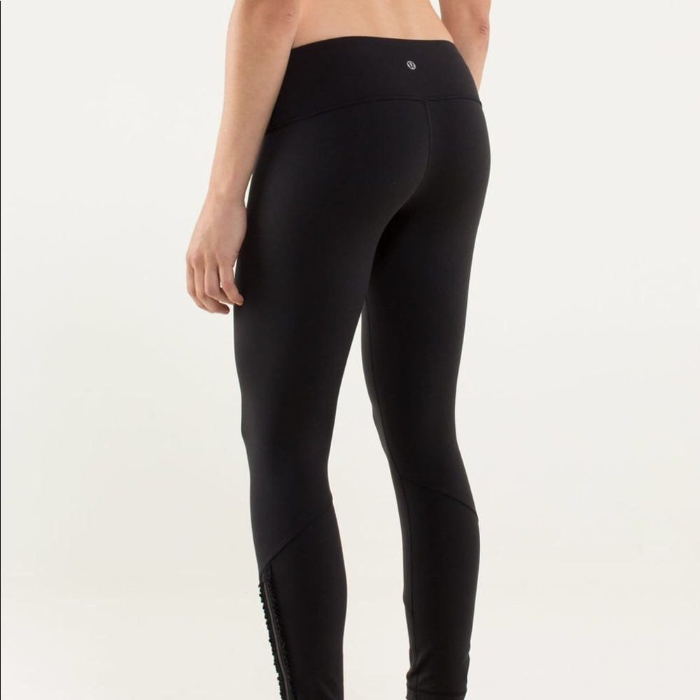 Black high rise Wunder Under Leggings size 8 EUC